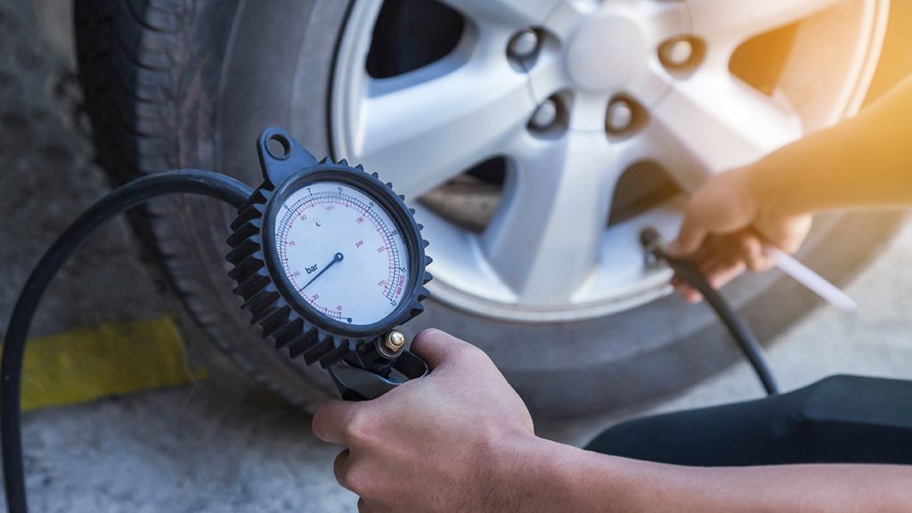 Check car tire pressure