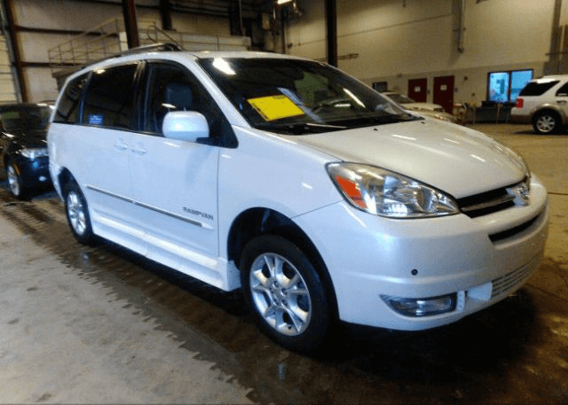 Comfortable cars for your summer: Toyota Sienna