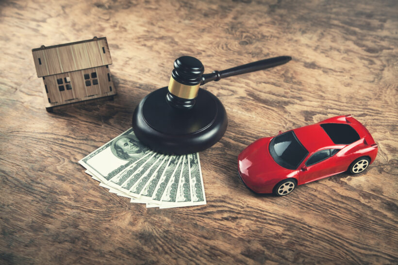 Paying-for-a-Car-at-the-Insurance-Auto-Auctions